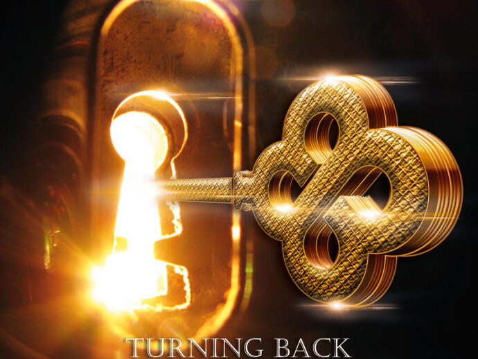 Cynthia Laclé Presents ‘Turning Back’